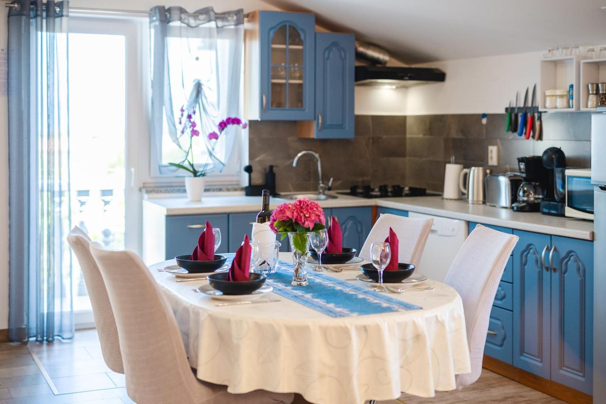 Apartman Luni Sa Bazenom - Malinska, Sveti Anton מראה חיצוני תמונה